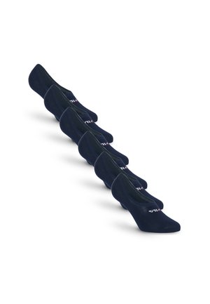 Cinq paires de chaussettes basses bleu marine invisibles disposées en ligne diagonale avec un logo de marque blanc et rouge visible.