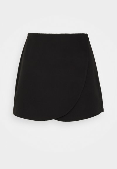 VMBITTE SKORT - Short - black