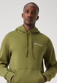 Champion ICONS HOODIE SMALL LOGO - Kapucni - khaki
