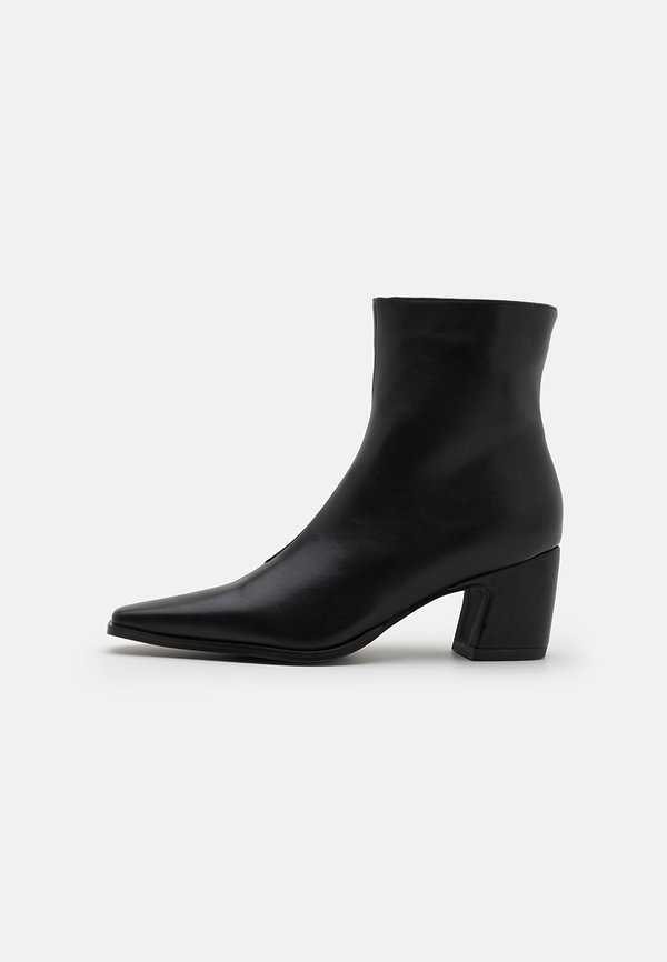 DELPHIE - Classic ankle boots