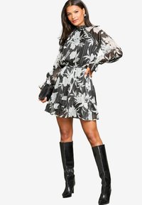 Mini Robe Lipsy London Crème Et Noire à Fleurs - Taille 10 - Neuf Sans étiquettes