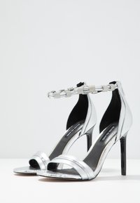 River Island Korolliset sandaalit - silver-coloured