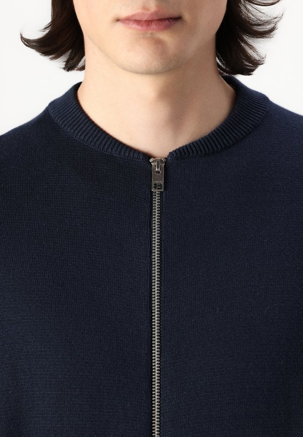 JJCALVIN  - Cardigan - sky captain2