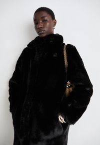 BOSS CETEDIA - Abrigo de invierno - black