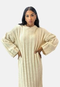 Elara Strickkleid - beige