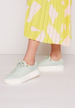 Sneakers laag - mint