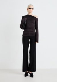 Weekday DRAPE ASYMMETRIC  - Long sleeved top - brown