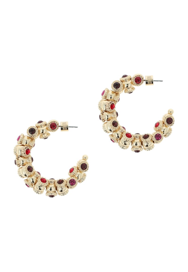 Gouden hangerogen versierd met stenen in verschillende kleuren, waaronder rood, paars en zwart; textuurontwerp met decoratieve accenten.