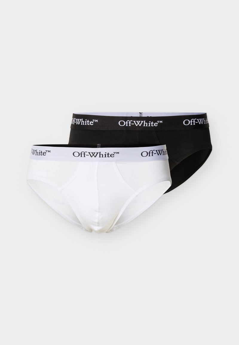 Deux slips pour hommes, l'un blanc et l'autre noir, tous deux dotés de ceintures élastiques arborant le logo "Off-White™" en couleurs contrastantes.
