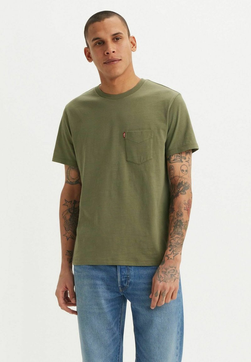 Levi's® SS POCKET EVERGREEN SLUB - T-shirts basic - moss olive