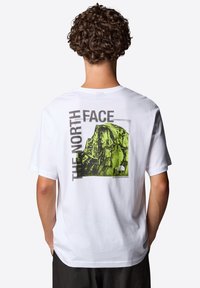 The North Face HALF DOME PHOTO  - Triko s potiskem - tnf white tnf black lim