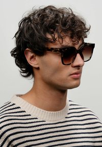 Kapten & Son SIENA - Sluneční brýle - tortoise brown