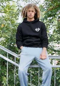 Legacies LEGACIES DROP HOOD - Felpa con cappuccio - black