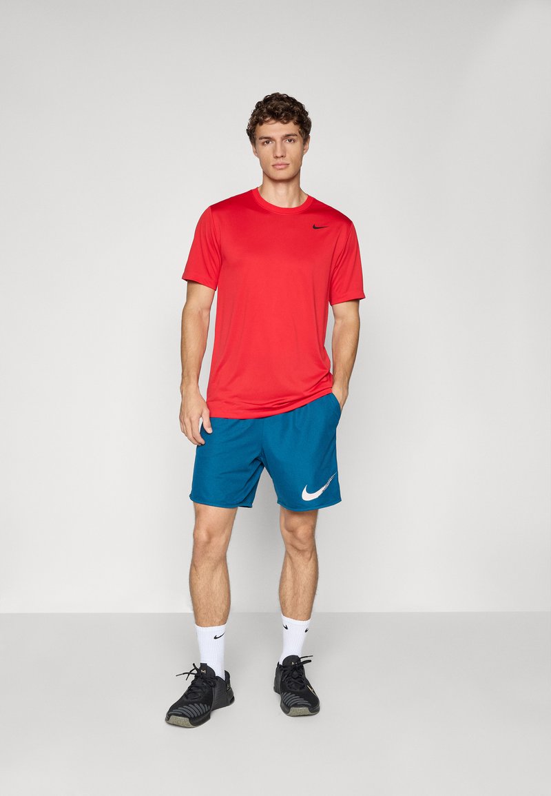 Nike Performance TEE RESET - Sports T-shirt - university red  display picture 2