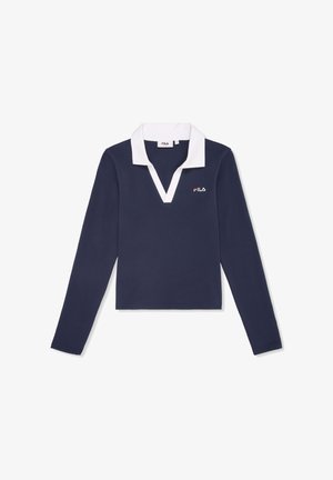 Granatowa polo z długim rękawem, z białym kołnierzykiem i dekoltem w kształcie litery V. Posiada małe logo Fila na klatce piersiowej. Wykonana z gładkiego materiału.