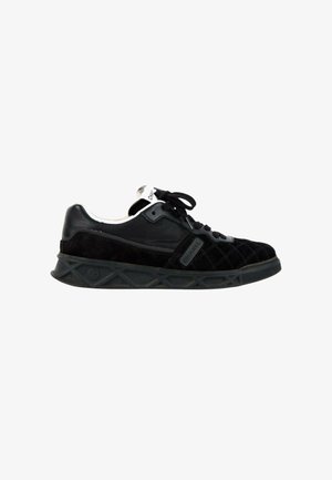 CHANEL, TRAINERS BLACK - Baskets basses - black