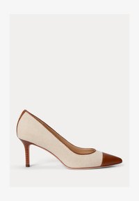 Izbrano, ntrl/buff/lauren tan