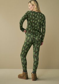 Next REGULAR FIT - CHRISTMAS SET  - Tights - green