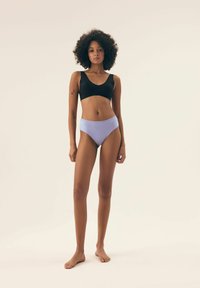 Henderson NANSA szary