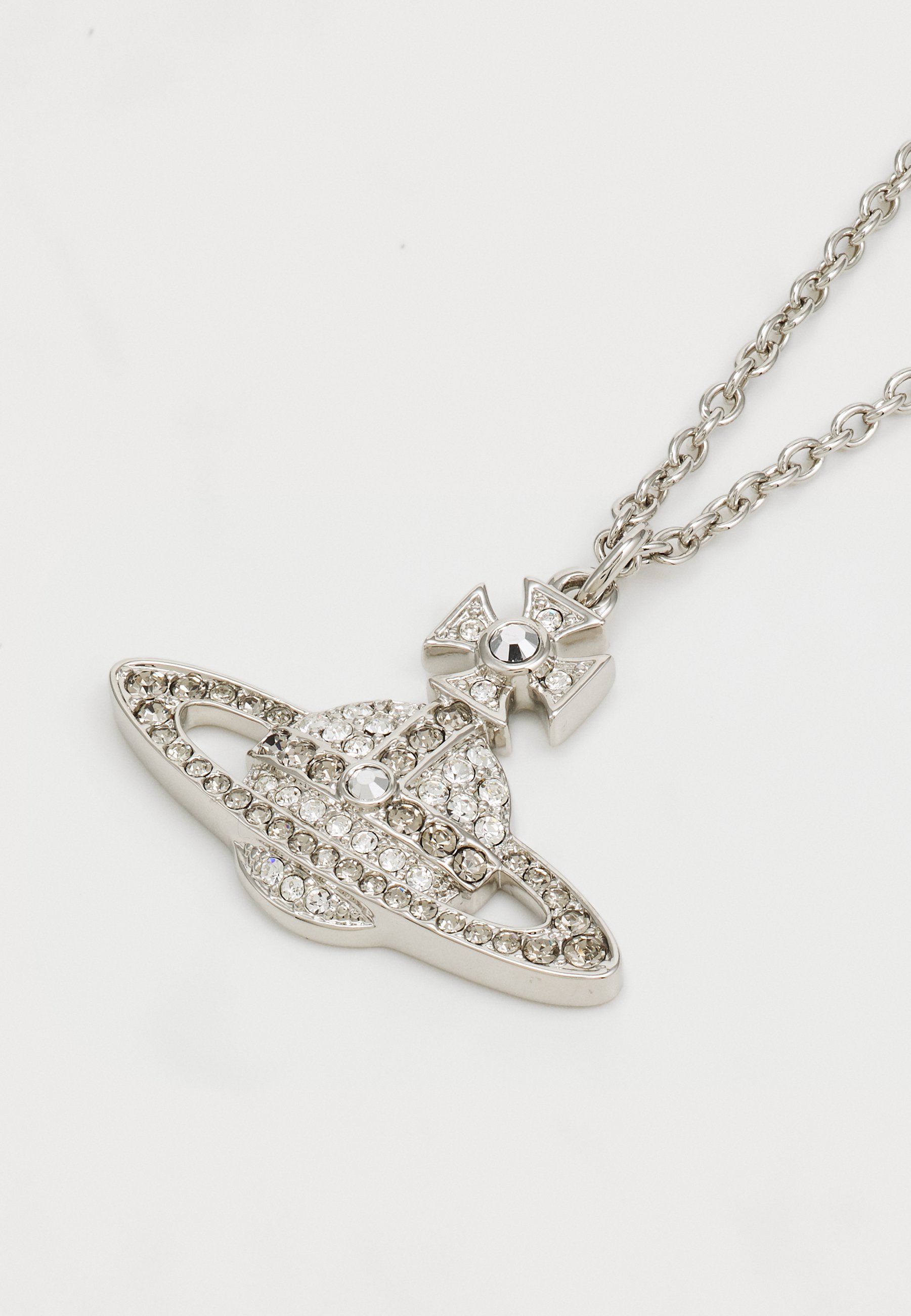 Vivienne Westwood、 MAN. LASZLO ORBL Man. Laszlo Orb Pendant Necklace in OXI-BRASS-PLATINUM-LIGHT