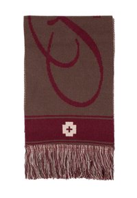 Brun vævet tæppe med et stort maroon-design og et schweizisk korsmønster i bunden. Afsluttet med lange, frynset kanter.