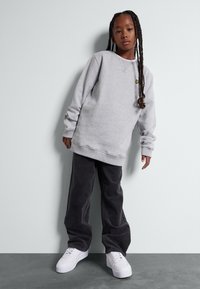 Lyle & Scott CLASSIC CREW NECK  - Sweatshirt - vintage grey heather