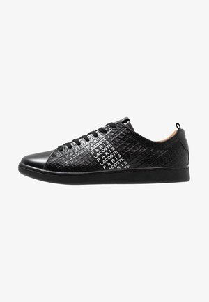 Lacoste, Baskets basses - black