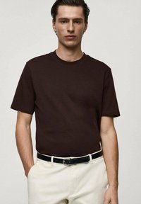 Mango Tricou basic - brown