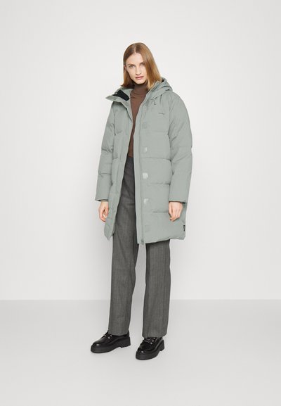 Holzweiler LOEN JACKET - Kaput ispunjen paperjem - teal