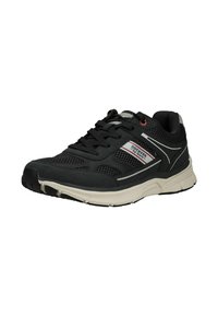 Schwarzer und grauer Dockers-Sneaker mit Mesh-Einsätzen, weißer Sohle, schwarzen Schnürsenkeln und "Dockers by Gerli"-Logo an der Seite.