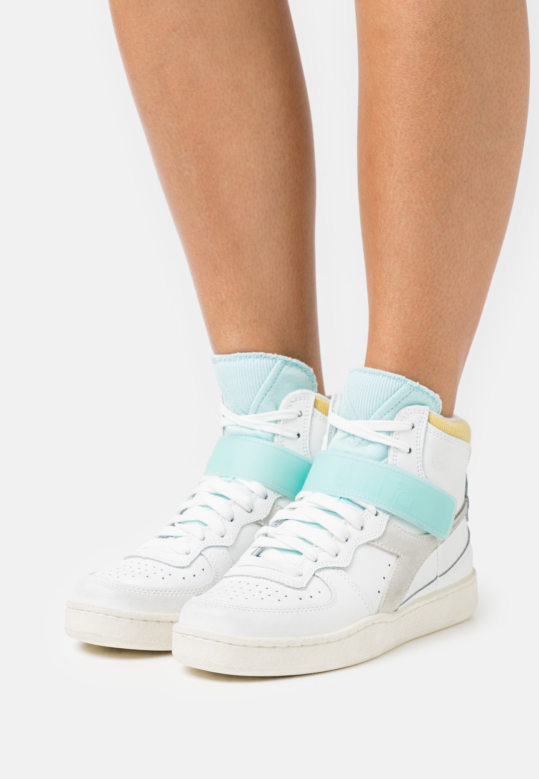 Trainers DIADORA - Mi Basket Low Icona Wn 501.177079 01 C9162 White/Nirvana/Evening  San - Sneakers - Low shoes - Women's shoes | efootwear.eu