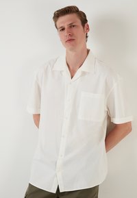 Buratti REGULAR FIT - Majica - ecru