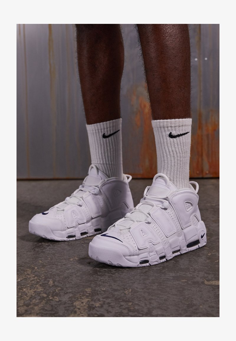 Nike uptempo 96 bianche Clearance