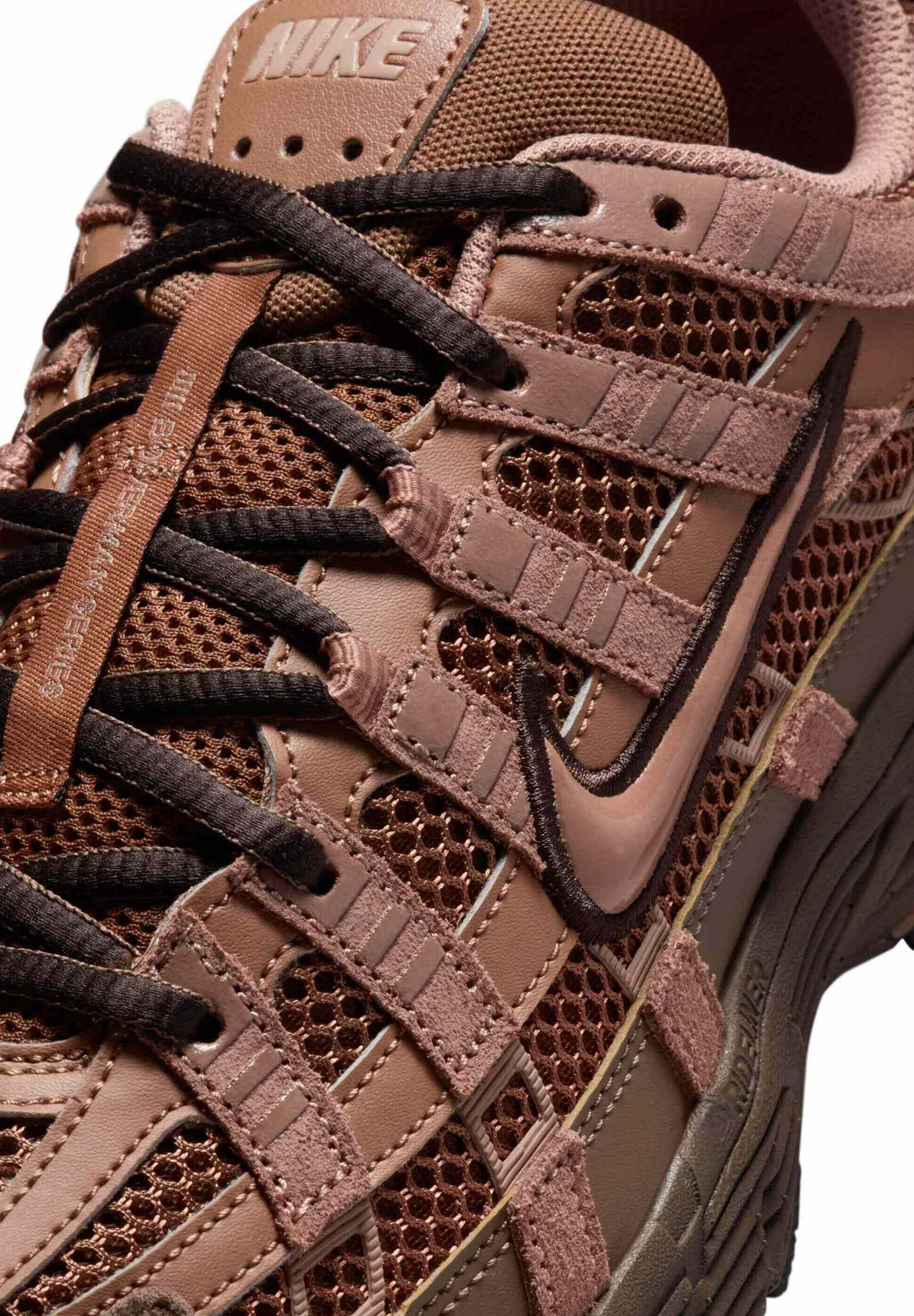 nike archaeo dusty brown t shirt