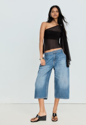 Bershka ASYMMETRIC TULLE T-SHIRT - Blouse - black