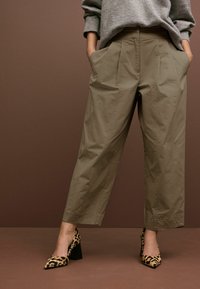 Next Stoffhose - green