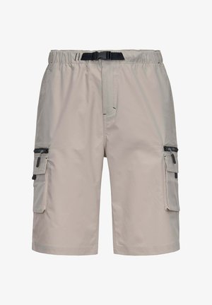 Pantaloncini cargo beige chiaro con vita elasticizzata, cintura nera con fibbia e tasche con cerniera su entrambe le cosce.