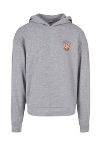 Šedá mikina s klokanní kapsou. Na hrudi je barevný motiv mírového symbolu a nápis "Urban Classics". Měkká textilie.