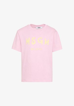 Jasnoróżowy t-shirt z krótkim rękawem, z żółtym nadrukiem "MSGM MILANO" na przodzie oraz okrągłym dekoltem.