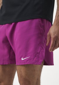 Nike Performance COURT VICTORY - Sportske kratke hlače - hot fuchsia/white