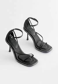 Next REGULAR FIT FOREVER COMFORT   czarny