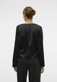Vero Moda VMNOELE - Bluse - black