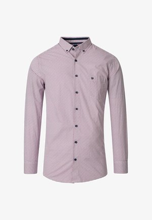 Overhemd met lange mouwen en knopen, met een klein rood-blauw geometrisch patroon, een knoopkraag en een borstlogo op een witte achtergrond.