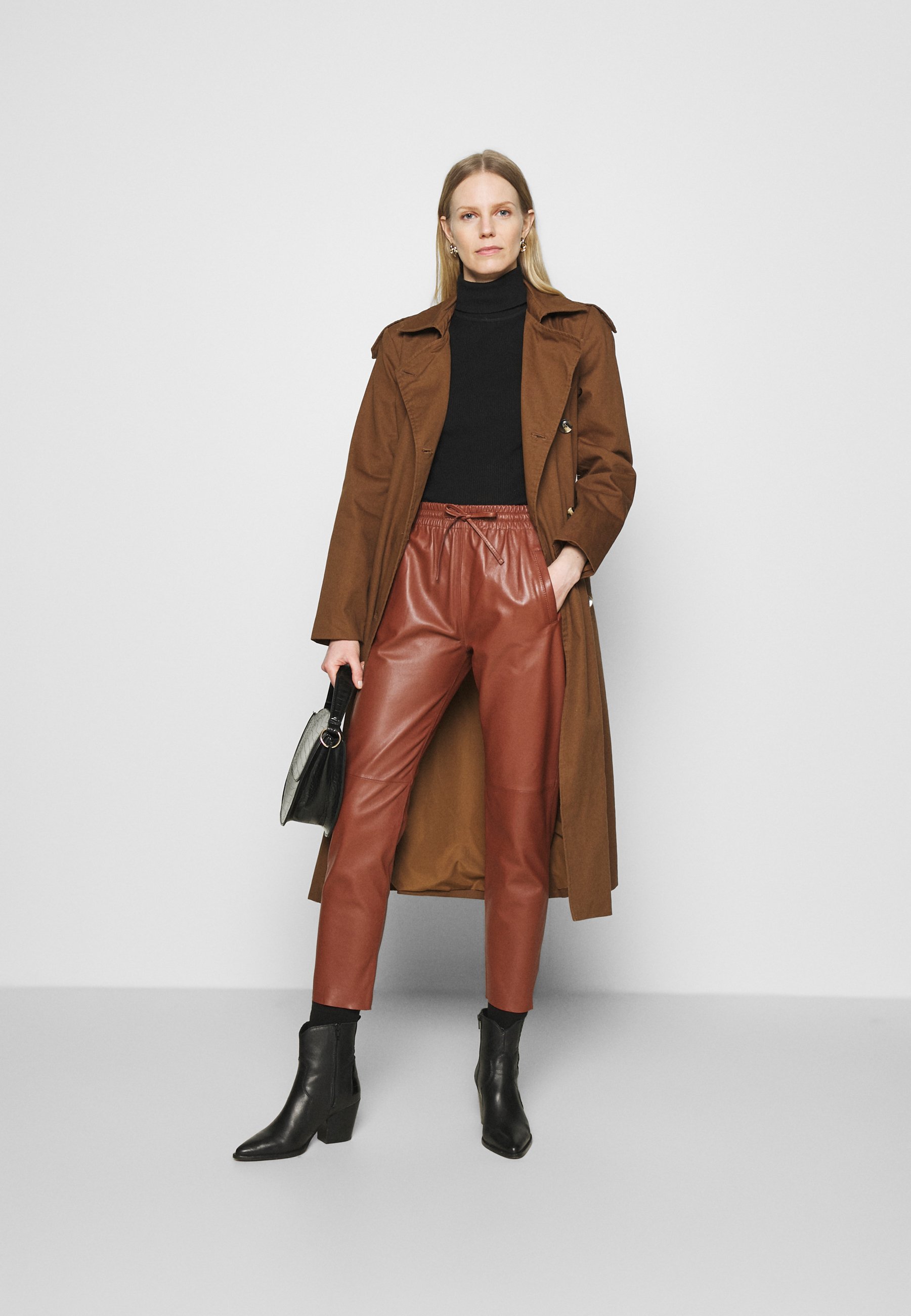 Oakwood GIFT - Leather trousers - light 