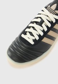 adidas Originals SAMBA UNISEX - Tenisky - core black/trace khaki/cream white