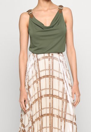 Top - dark green