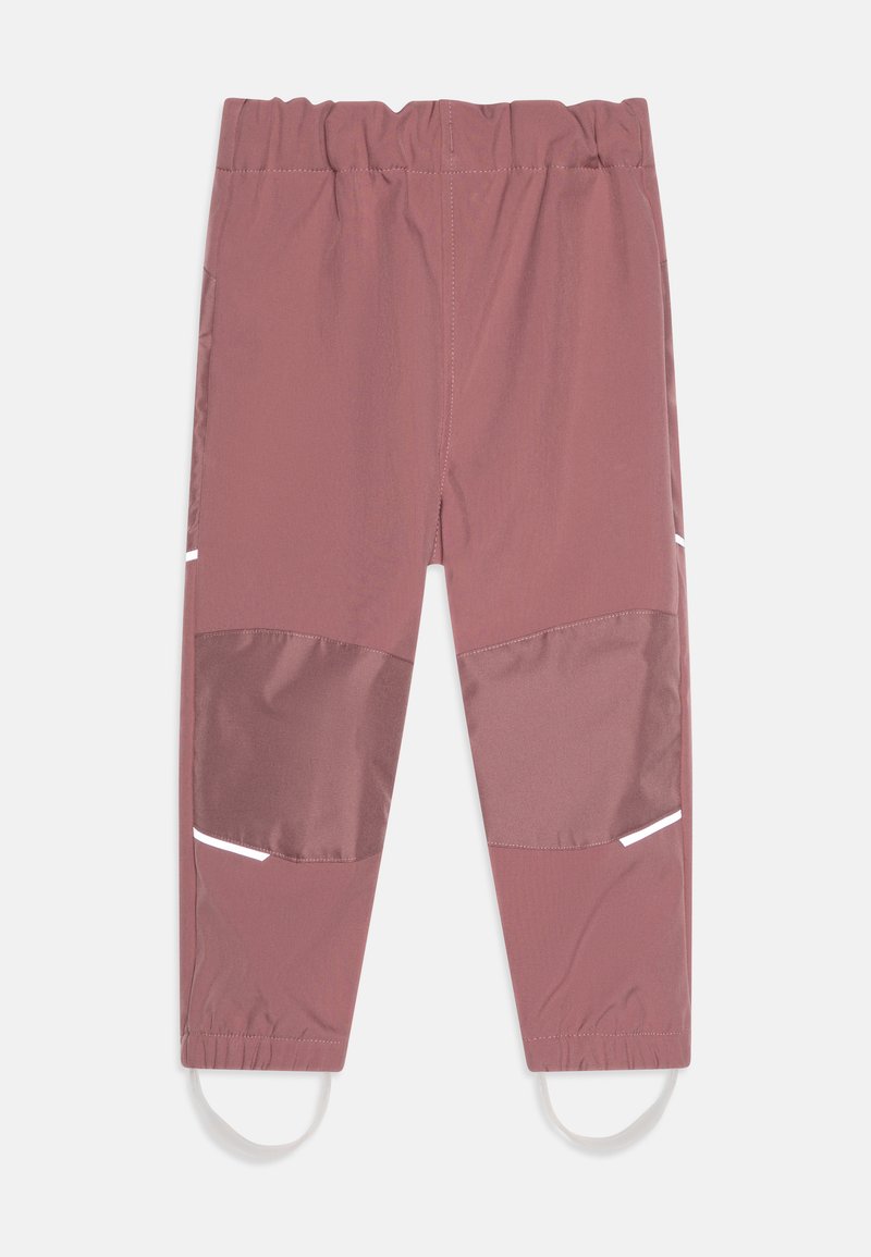 Pantaloni impermeabili rosa con vita elastica e toppe a contrasto. Presentano dettagli riflettenti bianchi e cinturini elastici alla caviglia.