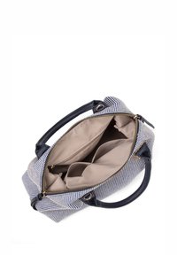 Blauwe en witte gestreepte handtas met een ritssluiting, leren handvatten en beige stofvoering; beschikt over binnenvakken voor organisatie.