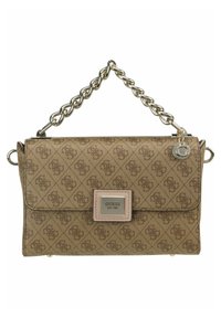 Bruine, gestructureerde handtas met een kettingriem, voorzien van een logopatroon, zilverkleurige hardware en een voorspronkleur met een roze accent.