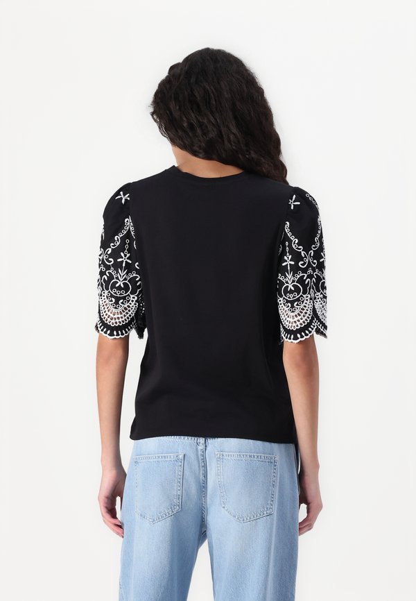 JDYOMA BRODERIE ANGLAISE - Print T-shirt3